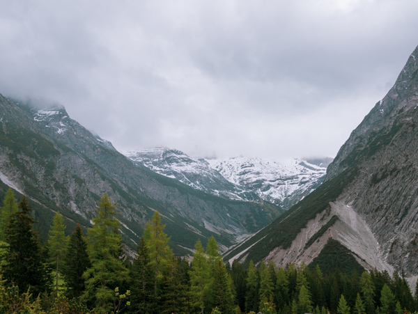 Hahntennjoch Passstraße, Tirol, Oostenrijk Hahntennjoch Passstraße, Tirol, Oostenrijk