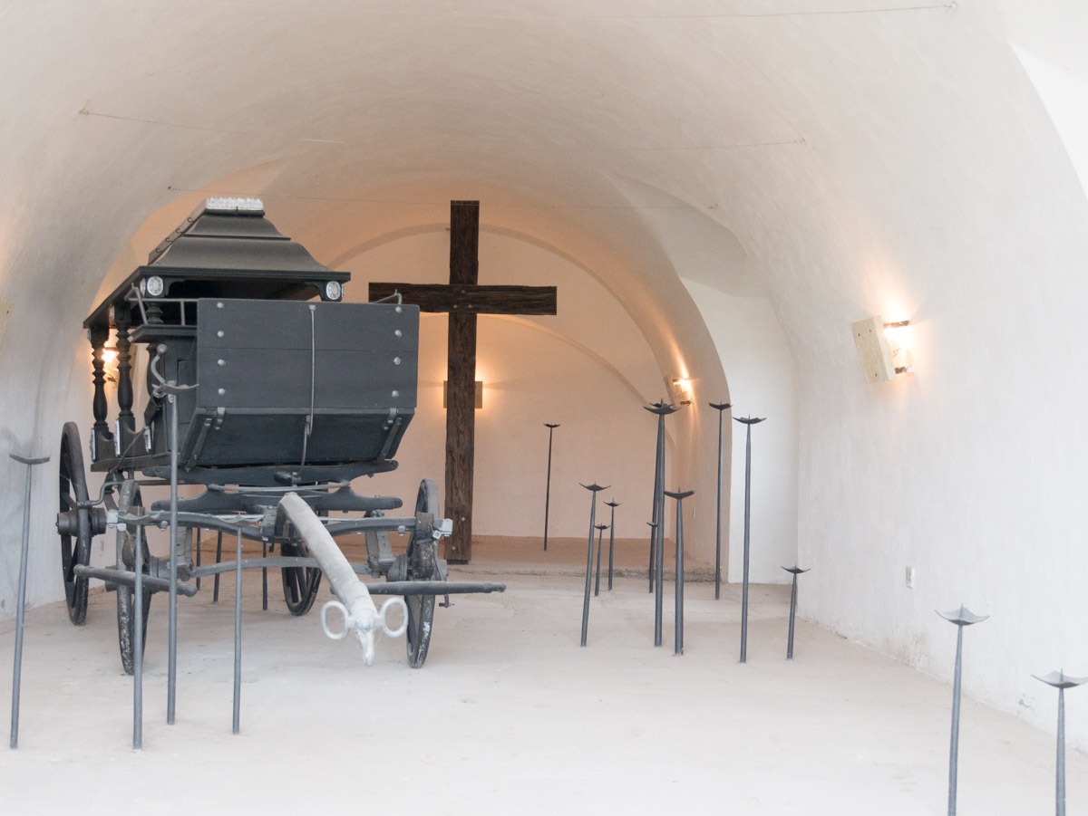 220730 theresienstadt columbarium begraafplaats 0009 220730 theresienstadt columbarium begraafplaats 0009