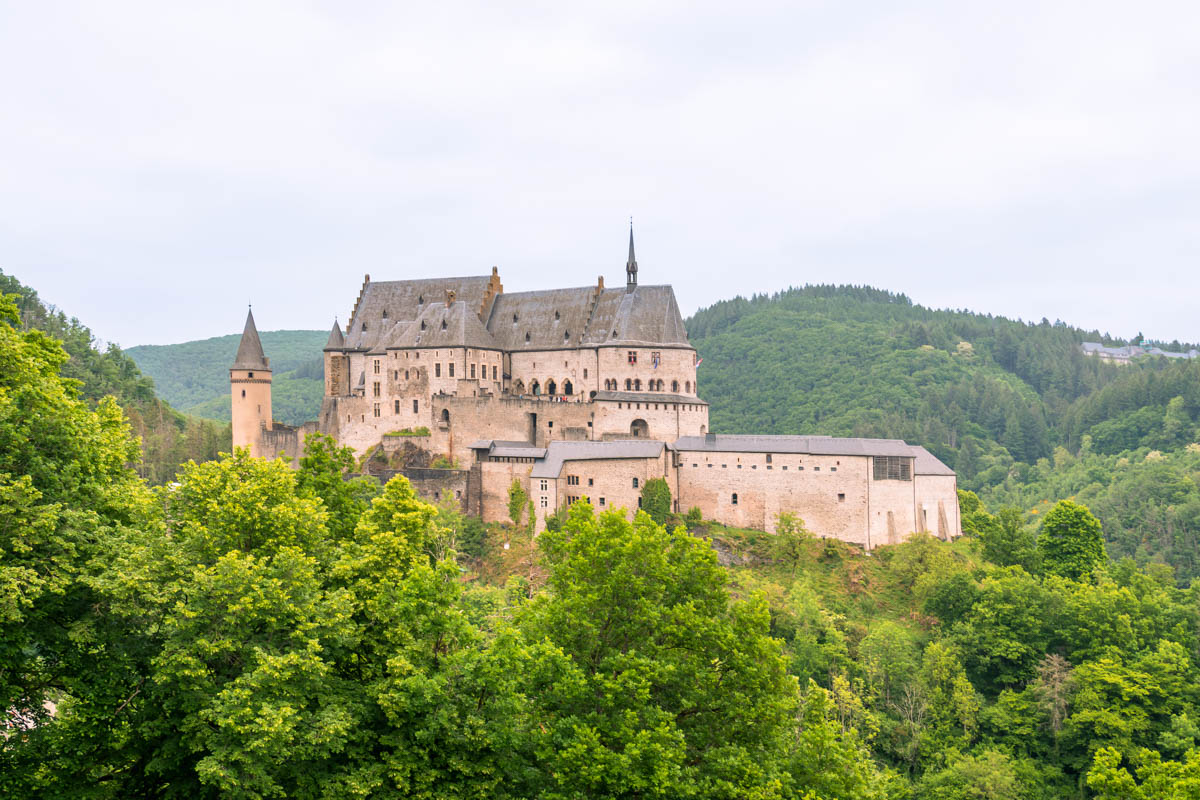 Kasteel Vianden: middeleeuwse pracht en moderne verrassingen in Luxemburg