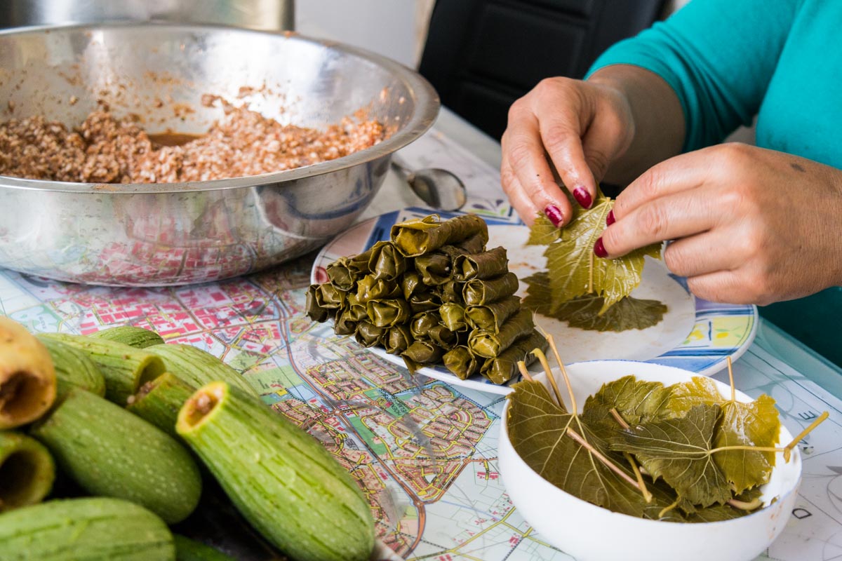 Gevulde druivenbladeren - dolma Gevulde druivenbladeren - dolma