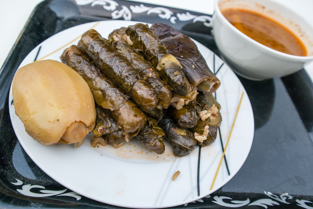 Gevulde druivenbladeren (dolma) Gevulde druivenbladeren (dolma)
